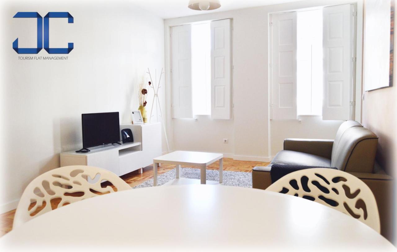 Point Apartment By Jc Porto Luaran gambar
